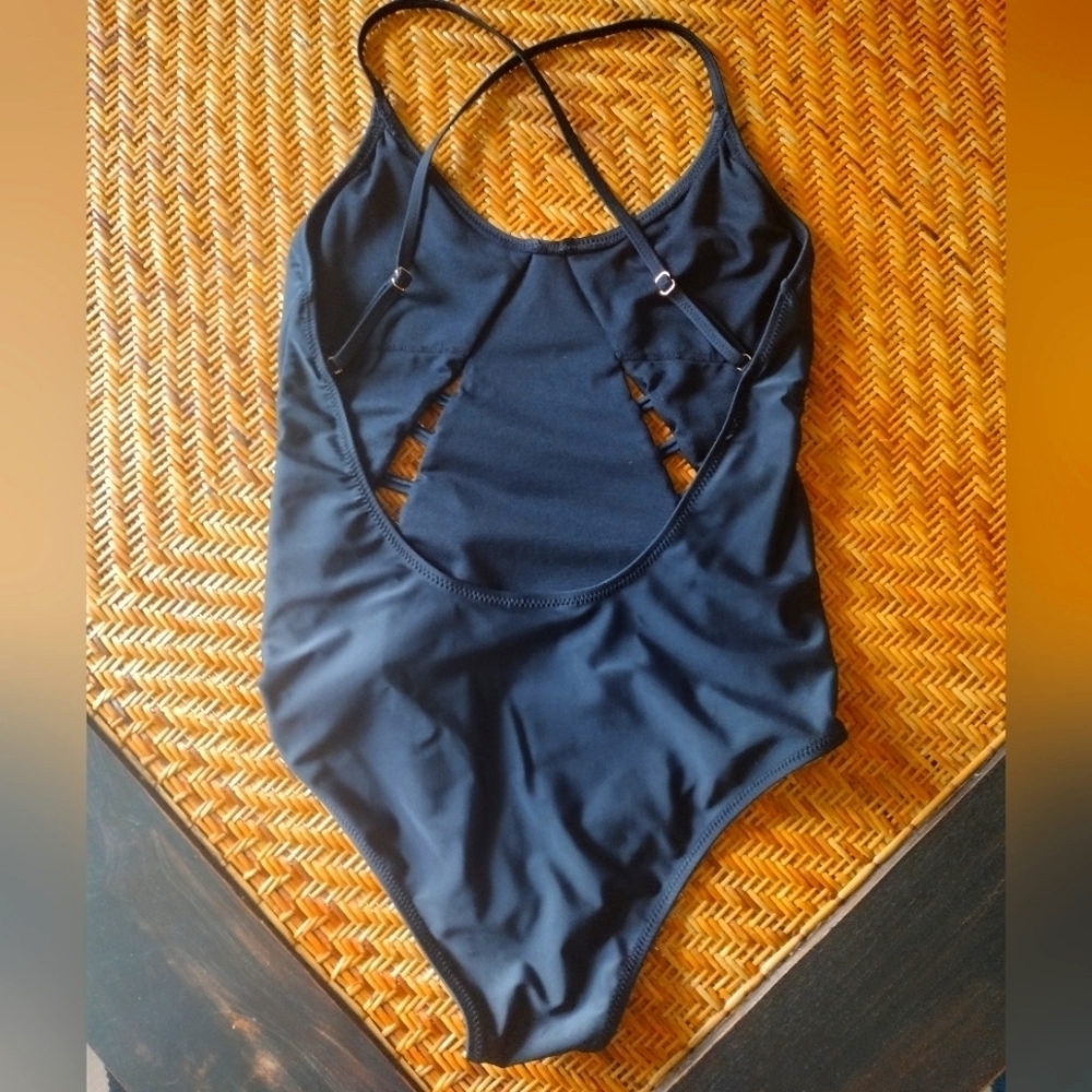 Vanilla Beach Cut Out Low Back Black One-piece Swimsuit - Picture 4 of 4